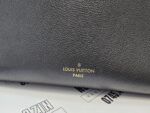 Geanta de dama Louis Vuitton On My Side - imagine 3
