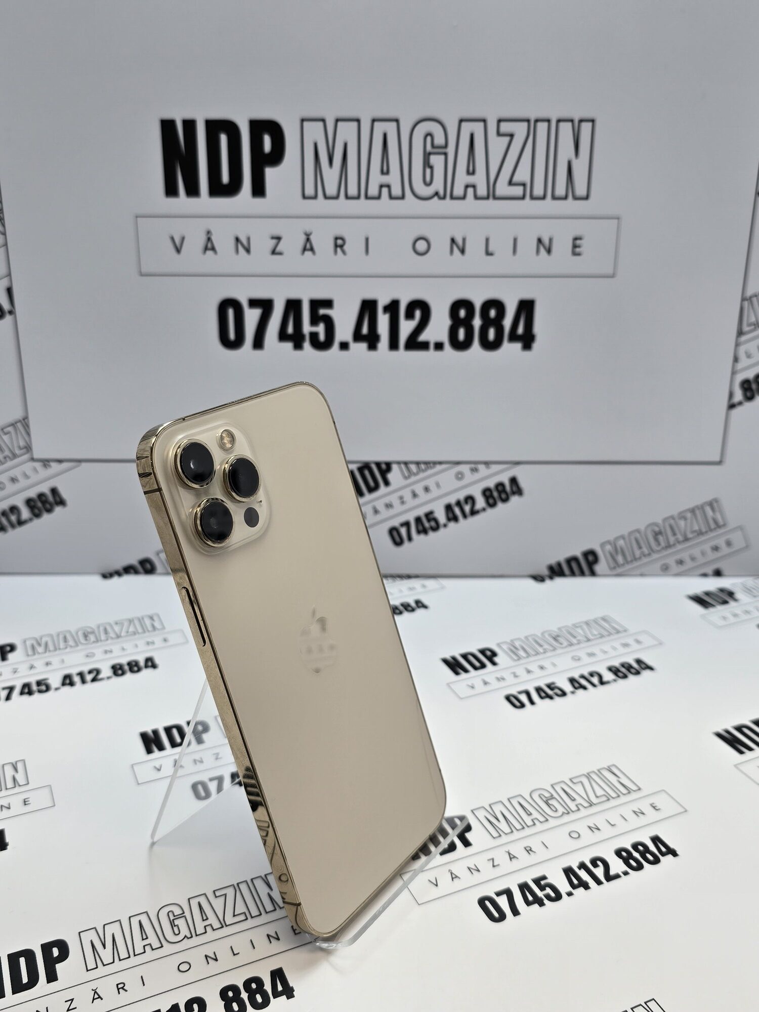 20260925_132256 Apple iPhone 12 PRO MAX Memorie 256 Gb Baterie 79% Gold FISURA SPATE - imagine 1