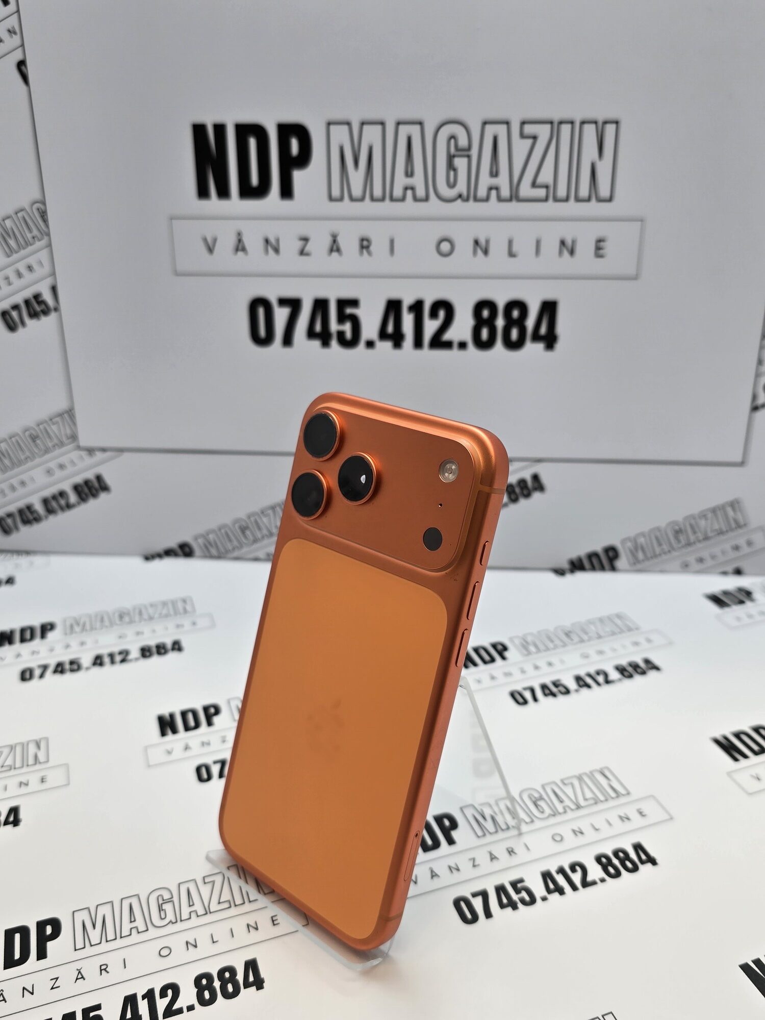 20260928_170531 Apple iPhone 17 PRO MAX Memorie 256 Gb Baterie 100% 154 cicluri Desert Titanium - imagine 1