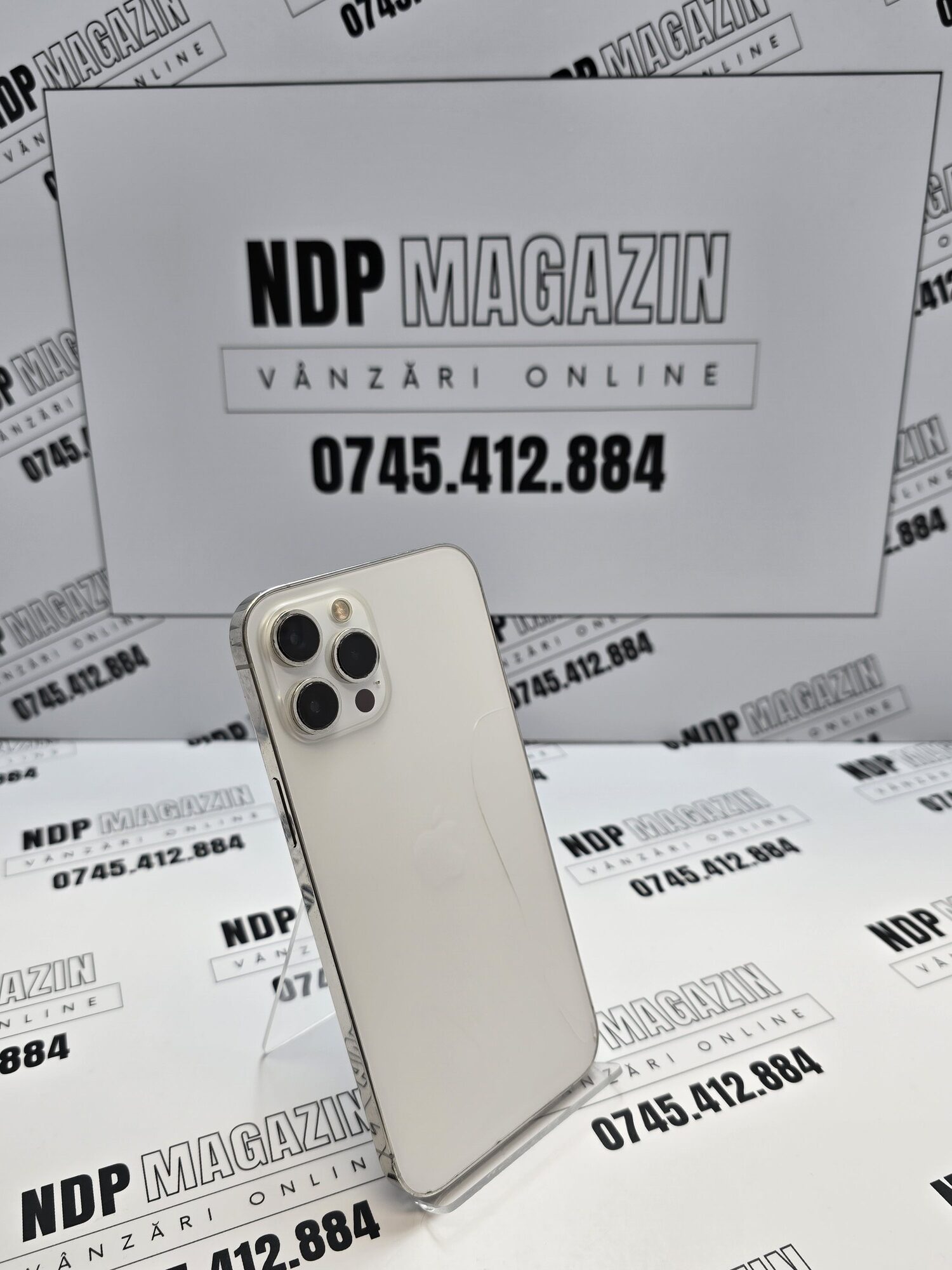 20261006_105118 Apple iPhone 12 PRO MAX Memorie 256 Gb Baterie 76% White FISURAT - imagine 1
